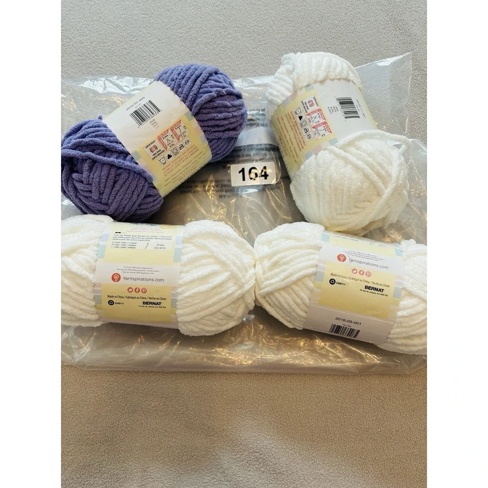 Bernat Baby Blanket Lot Of 4 New # 6 Bulky Wt Machine Wash Knit Crochet Crafts